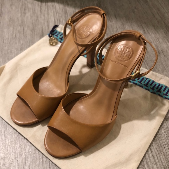 Tory Burch Tan Heels - Picture 1 of 4